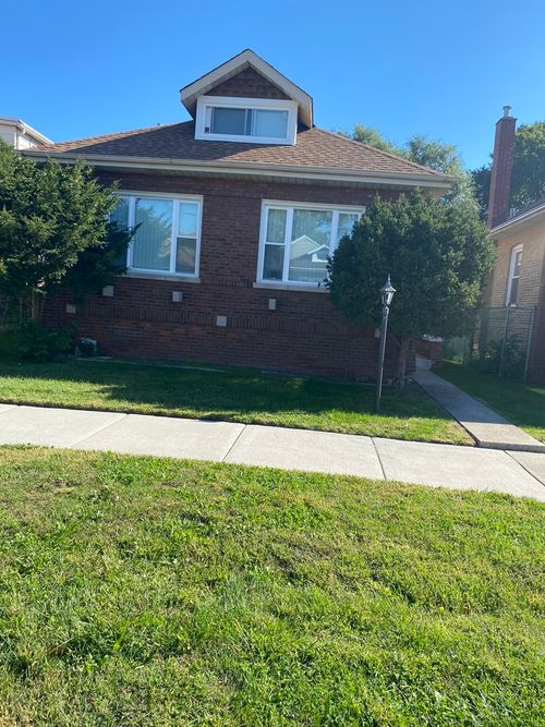 8139 S Blackstone Ave, CHICAGO, IL, 60619-4616 | Card Image