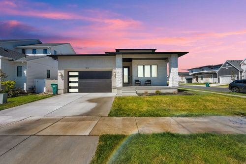 27-1612 W Maple Brook Ln, Riverton, UT, 84065-4325 | Card Image