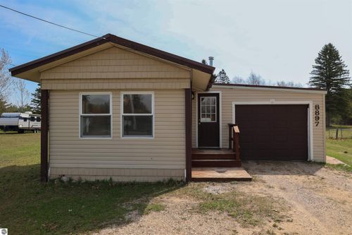 8897 Ne Limits Street, Mancelona, MI, 49659 | Card Image