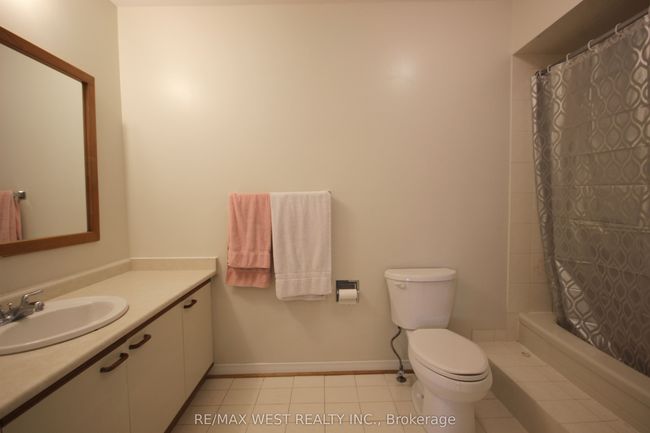 73 Hullrick Dr, House other with 4 bedrooms, 3 bathrooms and 4 parking in Etobicoke ON | Image 35