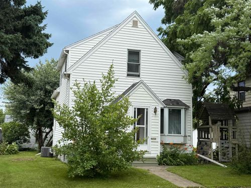 809 16th St N, Virginia, MN, 55792-2127 | Card Image