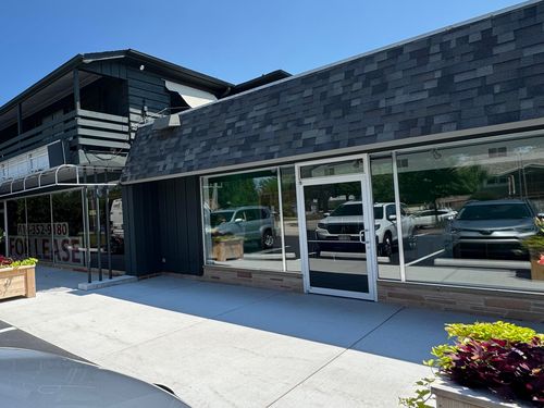 ste-a-7922 N Port Washington Rd, Fox Point, WI, 53217-3133 | Card Image