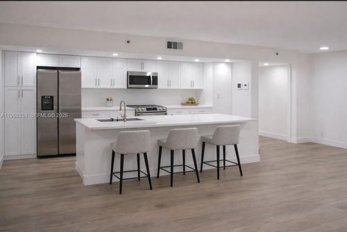 apt-310-955 Egret Cir, Delray Beach, FL, 33444-7688 | Card Image