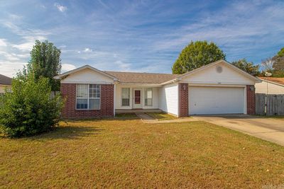 3601 Village Green Dr, House other with 3 bedrooms, 2 bathrooms and null parking in Bryant AR | Image 2