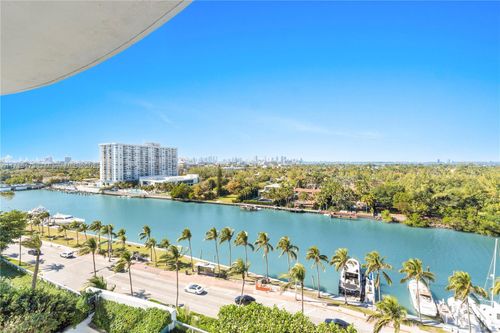 10151017-4401 Collins Ave, Miami Beach, FL, 33140-3227 | Card Image