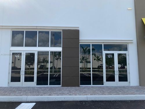121-10890 Nw 17th St, Sweetwater, FL, 33172-2068 | Card Image