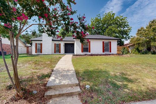 816 Cross Bend Rd, Plano, TX, 75023-7118 | Card Image