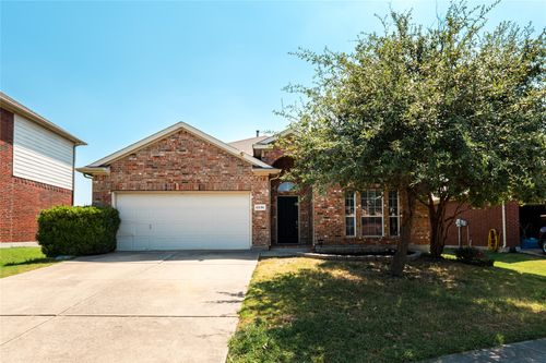 6536 Alexandra Meadows Dr, Fort Worth, TX, 76131-1223 | Card Image