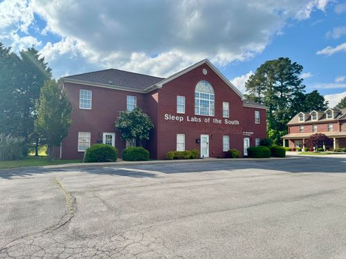 1600 Clingan Ridge Dr Nw, Cleveland, TN, 37312-3711 | Card Image