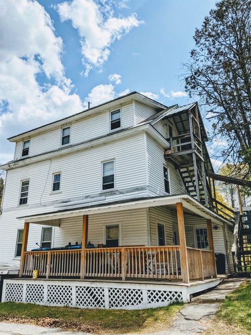 123 Agassiz St, Bethlehem, NH, 03574-4801 | Card Image