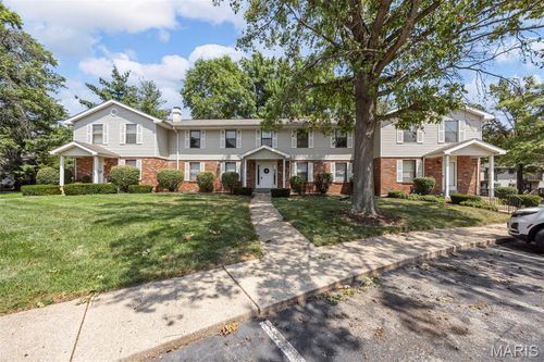 1885 High Sun Dr, Florissant, MO, 63031-9107 | Card Image