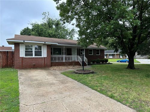 940 Redwood Cir, Virginia Beach, VA, 23464-2136 | Card Image