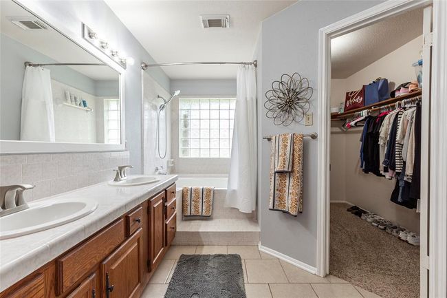 Primary bathroom | Image 20