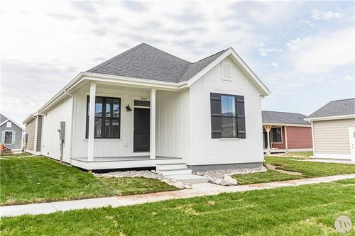 1844 St Peter Ln, Billings, MT, 59101-1089 | Card Image
