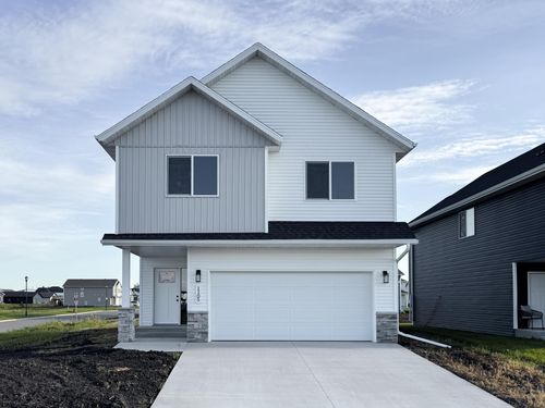 1105 Jill Drive W, West Fargo, ND, 58078 | Card Image