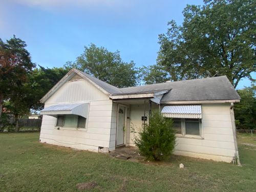 1644 D St Ne, Miami, OK, 74354-2744 | Card Image