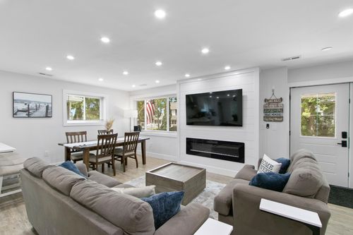 539 Highland Road, Williams Bay, WI, 53191 | Card Image