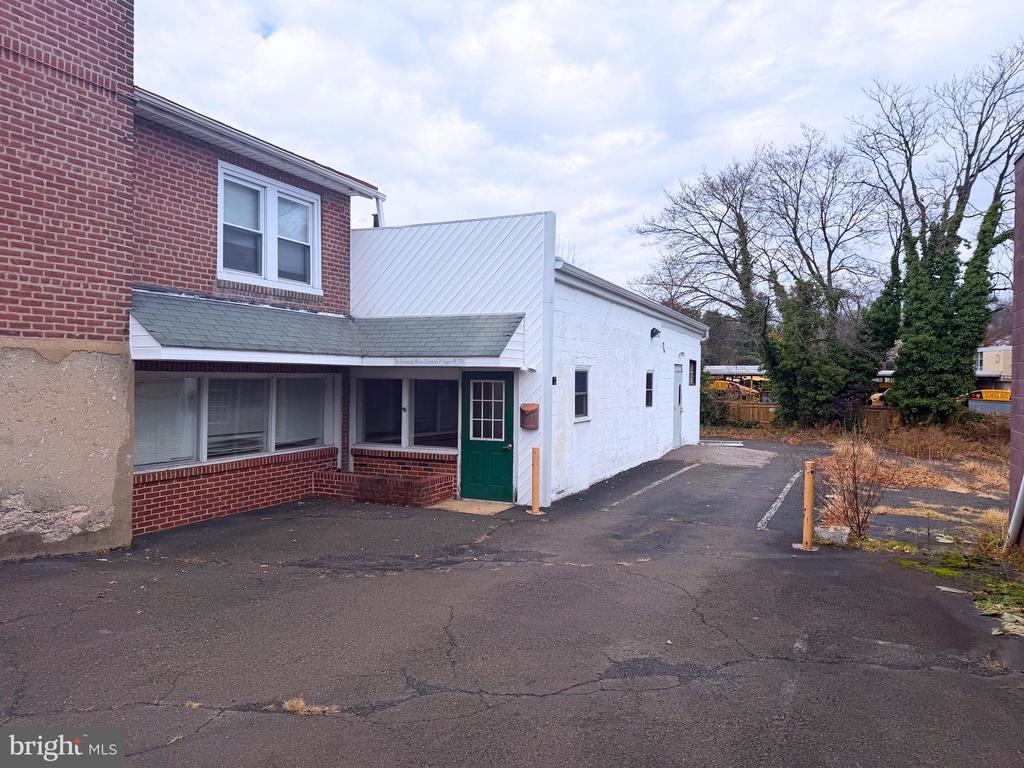 Commercial Lease in ABINGTON 2