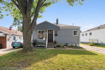 3528 Phillips Avenue, Home with 3 bedrooms, 1 bathrooms and null parking in Berkley MI | Image 3