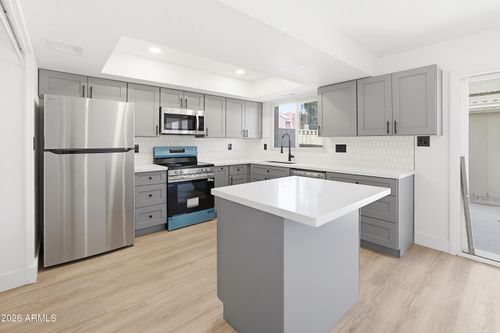4356 W Ocotillo Rd, Glendale, AZ, 85301-3609 | Card Image