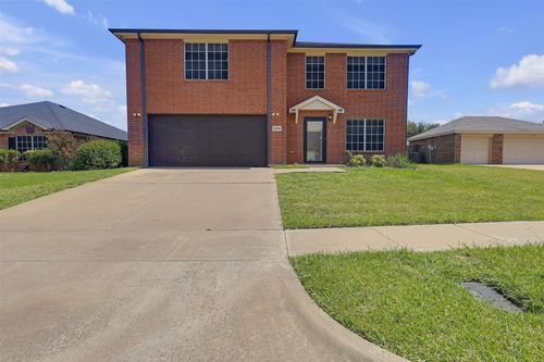 8109 Zephyr Ct, Arlington, TX, 76002-3006 | Card Image