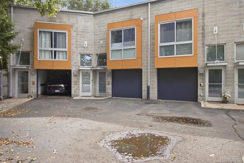 440 E Parent Avenue, Royal Oak, MI, 48067 | Card Image