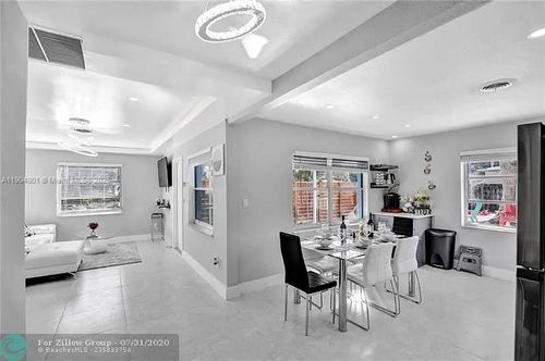 810-610 N 24th Ave, Hollywood, FL, 33020-3901 | Card Image