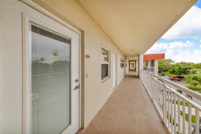 APT-405 - 3050 Ne 48 Th Ct, Condo with 2 bedrooms, 2 bathrooms and null parking in Lighthouse Point FL | Image 31