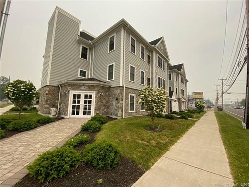 201-314 Bridgeport Ave, Milford, CT, 06460-4176 | Card Image