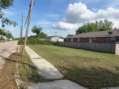 2945 Feliciana St, New Orleans, LA, 70126-5610 | Card Image