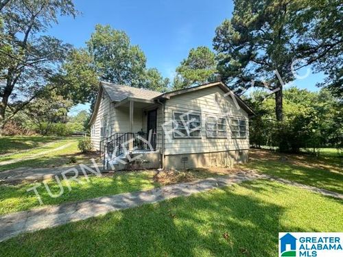113 Hillcrest Rd, ADAMSVILLE, AL, 35005-2364 | Card Image