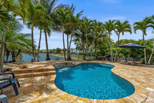 9580 Phipps Ln, Wellington, FL, 33414-3402 | Card Image