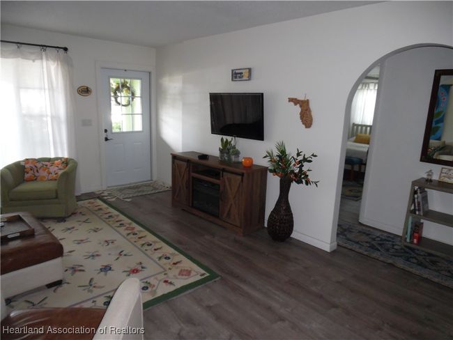 1605 Lake Clay Dr, House other with 2 bedrooms, 2 bathrooms and null parking in Lake Placid FL | Image 11