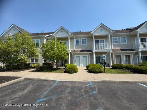106 Commons Ln, Saugerties, NY, 12477-5241 | Card Image