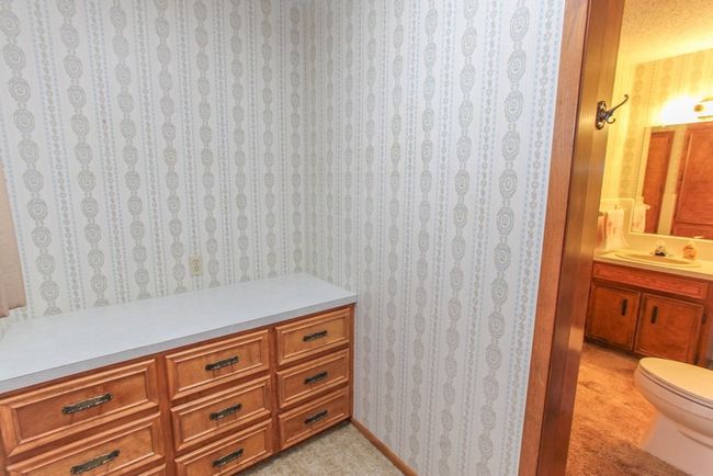 2201 E 25 Th St, House other with 3 bedrooms, 3 bathrooms and 2 parking in Big Spring TX | Image 20