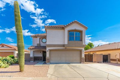 1023 S Clancy Circle, House other with 3 bedrooms, 3 bathrooms and null parking in Mesa AZ | Image 1