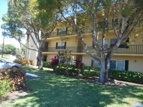 9203-1086 Forest Lakes Dr, NAPLES, FL, 34105-2296 | Card Image