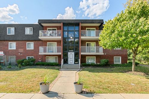 apt-105-17000 Novak Dr, Hazel Crest, IL, 60429-1142 | Card Image