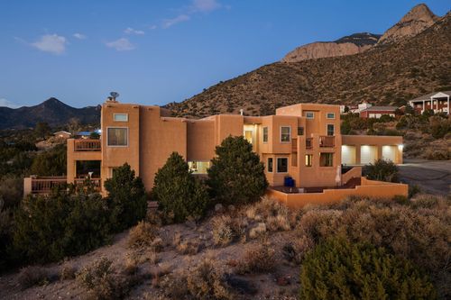 18 Tierra Monte Street Ne, Albuquerque, NM, 87122 | Card Image