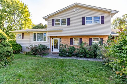 240 Hillhurst Ave, New Britain, CT, 06053-2622 | Card Image