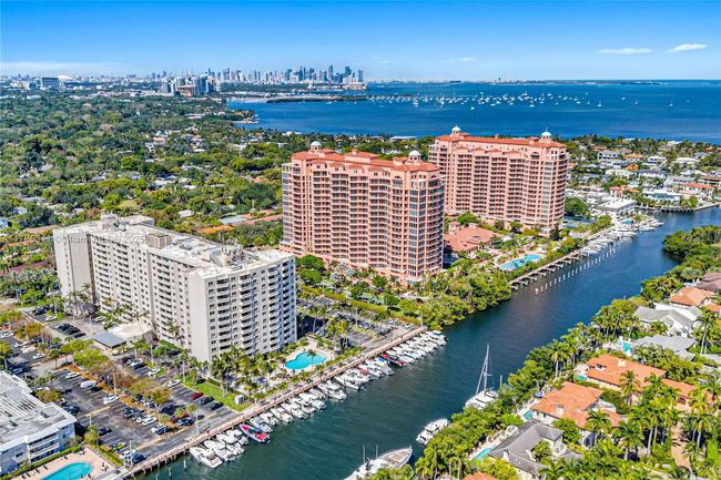 APT-624 - 90 Edgewater Dr, Condo with 2 bedrooms, 3 bathrooms and null parking in Coral Gables FL | Image 63