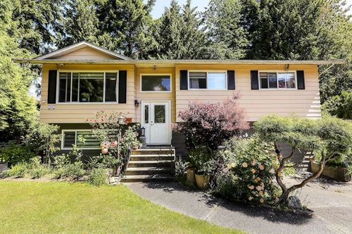 13923 77a Ave, Surrey, BC, V3W5Z3 | Card Image