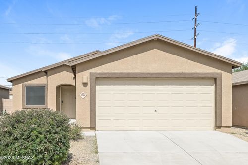 6244 S High Hope Ln, Tucson, AZ, 85706-8082 | Card Image