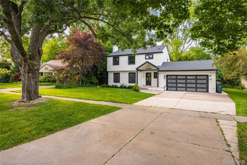 1054 Saxon Dr, Birmingham, MI, 48009-4502 | Card Image