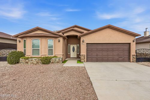 536 El Cerro Dr, Sunland Park, NM, 88063-9570 | Card Image