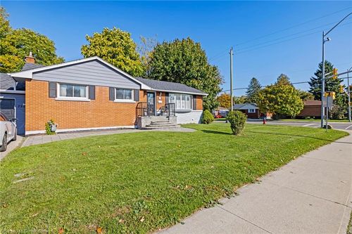 755 Drury Lane, Burlington, ON, L7R2Y1 | Card Image