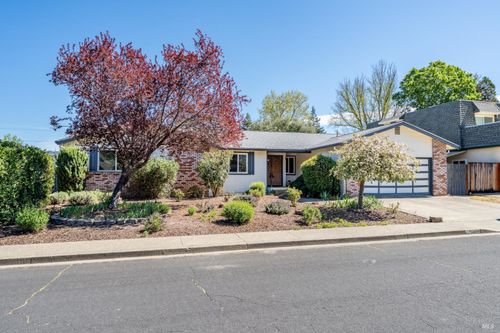 1339 Laurel Ave, Ukiah, CA, 95482-6524 | Card Image