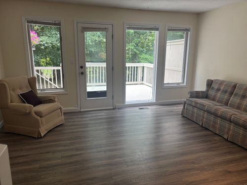 32-32 Far View Cmns, Southbury, CT, 06488-2362 | Card Image