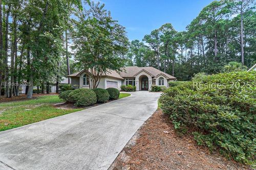 10 Hickory Knoll Pl, Hilton Head Island, SC, 29926-2656 | Card Image