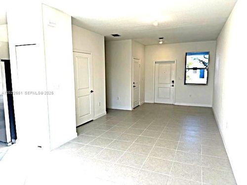 1-29275 Sw 163rd Ct, Homestead, FL, 33033 | Card Image